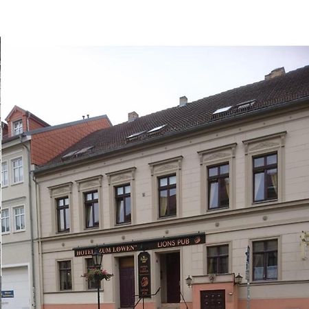 Hotel-Garni "Zum Loewen" Bad Freienwalde Bagian luar foto