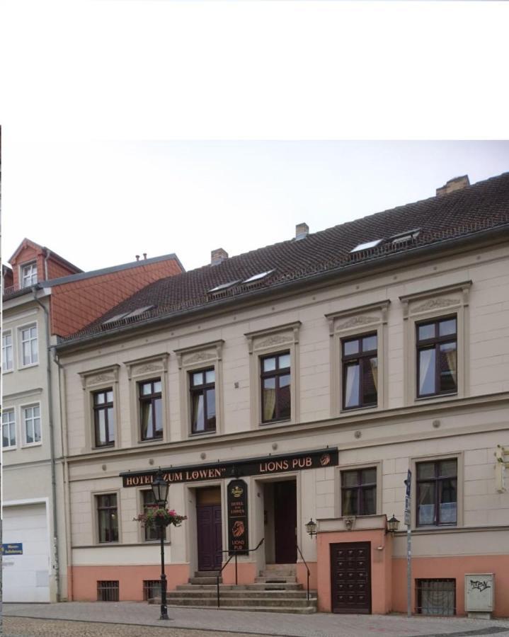 Hotel-Garni "Zum Loewen" Bad Freienwalde Bagian luar foto